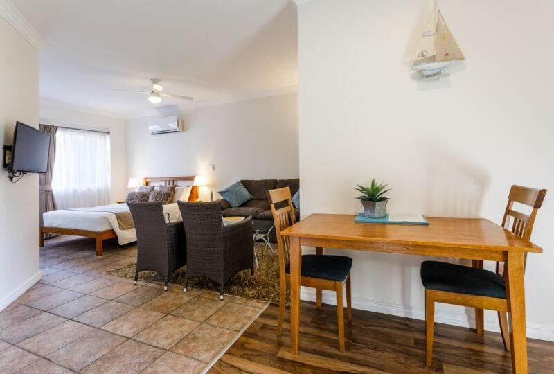 Inn The Tuarts Guest Lodge Busselton Accommodation - Adults Only Bagian luar foto