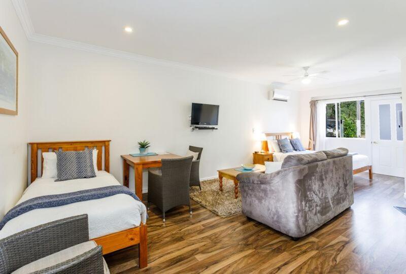 Inn The Tuarts Guest Lodge Busselton Accommodation - Adults Only Bagian luar foto