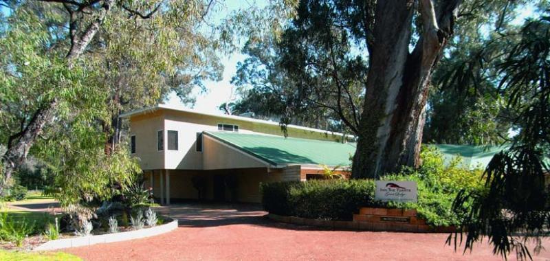 Inn The Tuarts Guest Lodge Busselton Accommodation - Adults Only Bagian luar foto